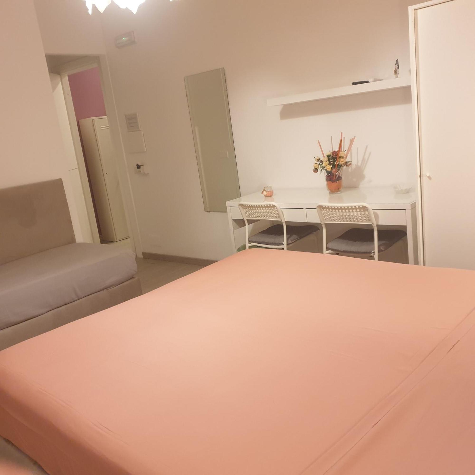F.Rooms Napoli المظهر الخارجي الصورة