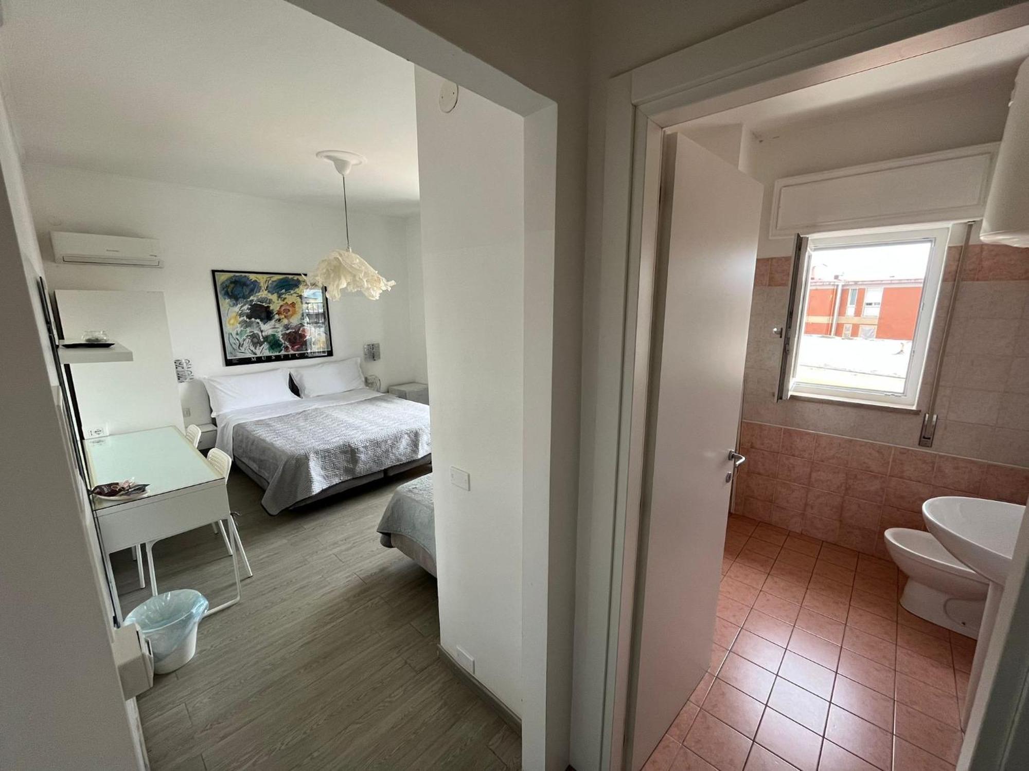 F.Rooms Napoli المظهر الخارجي الصورة