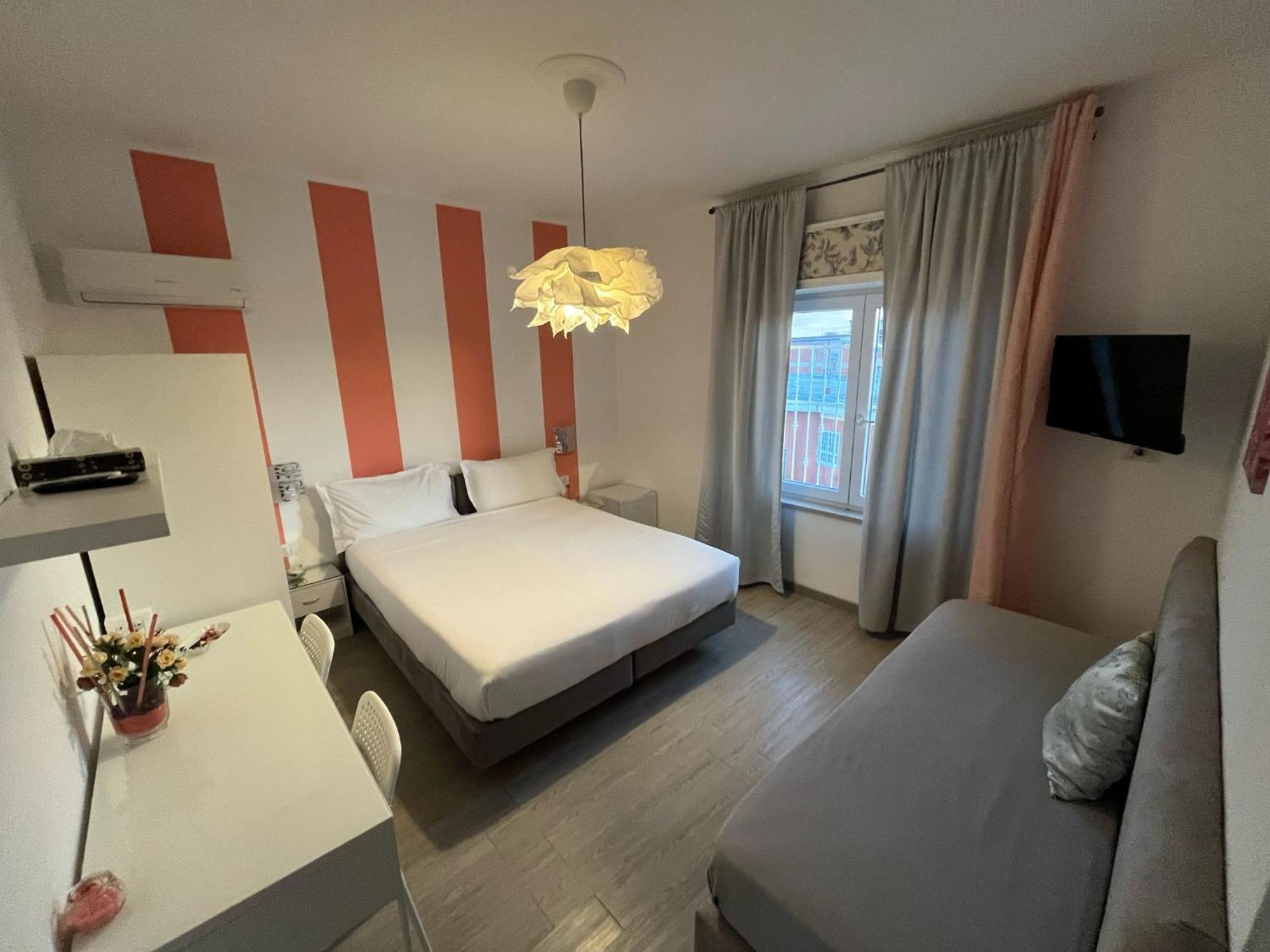 F.Rooms Napoli المظهر الخارجي الصورة